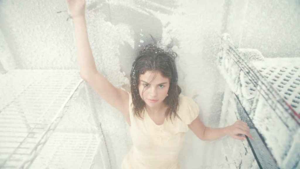 Selena Gomez exhibe sa petite culotte dans son dernier clip vidéo