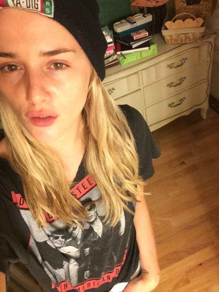 Addison Timlin nue, les photos intimes