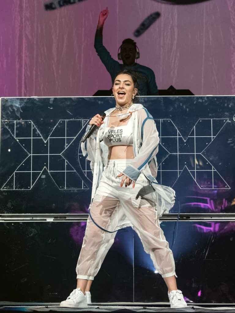 Charli XCX en concert à Orlando