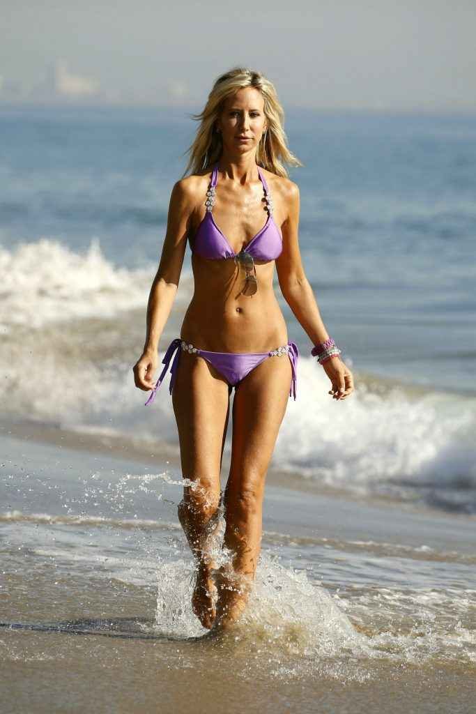 Lady Victoria Hervey en bikini à Malibu