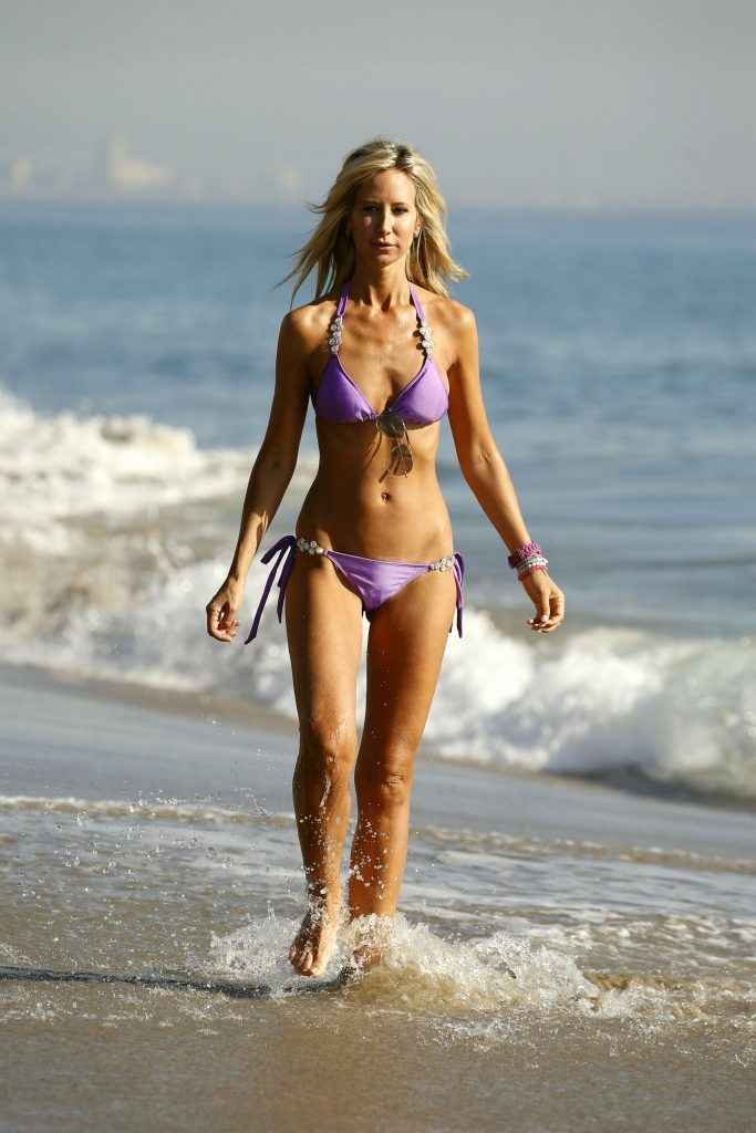 Lady Victoria Hervey en bikini à Malibu