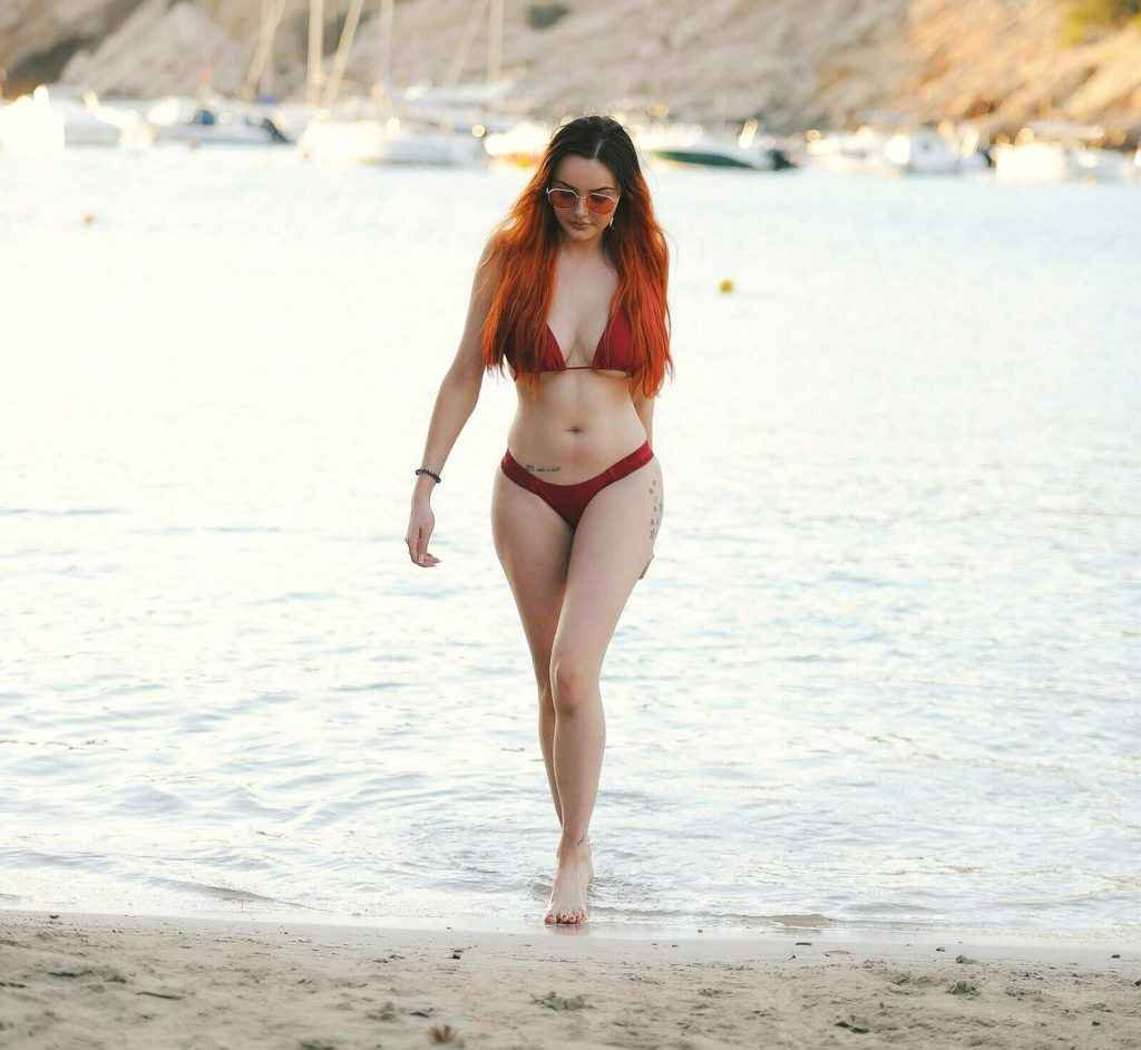 Sarah Goodhart en bikini à Ténérife