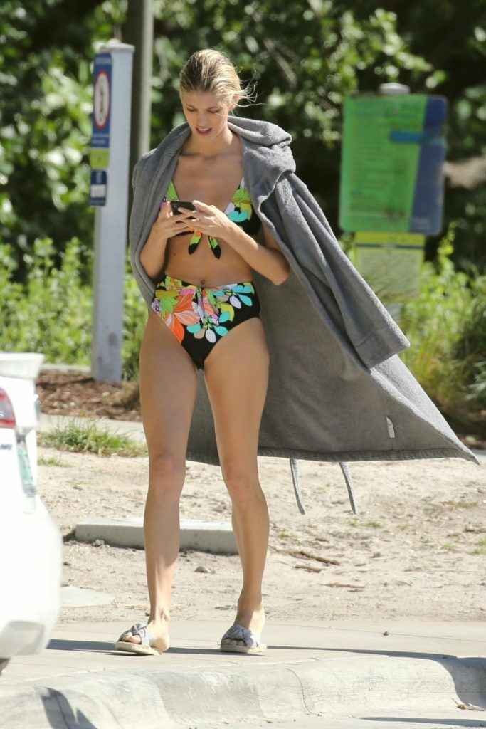 Devon Windsor en bikini à Miami