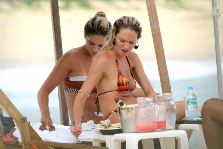 Doutzen Kroes et Candice Swanepoel toujours en bikini à Bahia