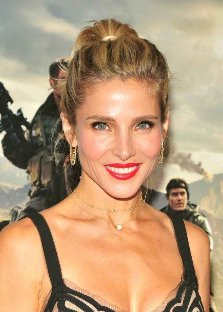 Elsa Pataky ouvre le décolleté à la première de "12 Strong"