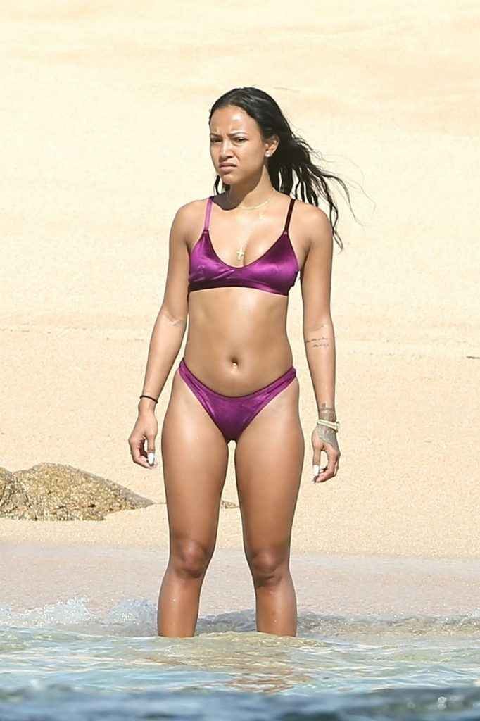 Karrueche Tran en bikini à Cabo