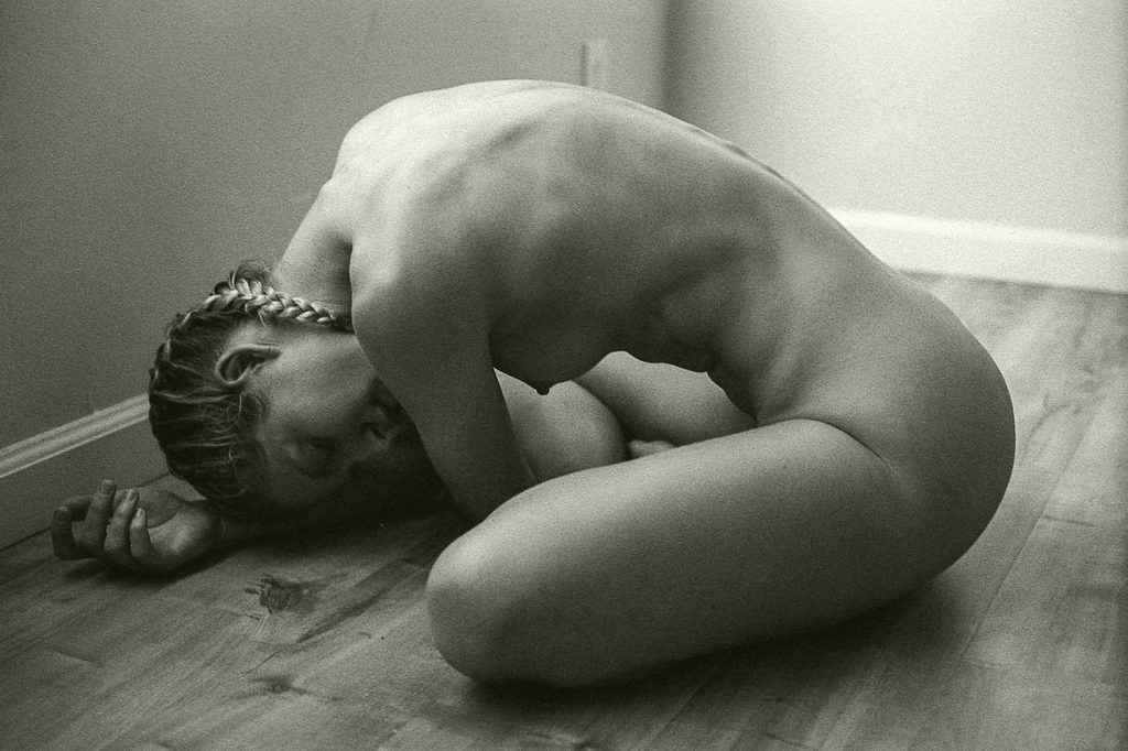 Laure Bonner nue