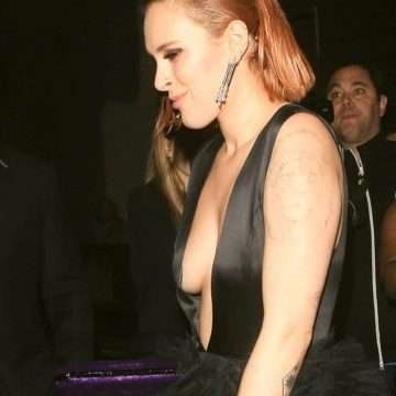 Rumer Willis ouvre le décolleté à Los Angeles