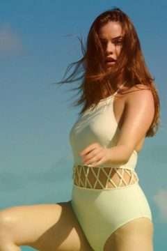 Barbara Palvin en maillot de bain pour Solid and Striped