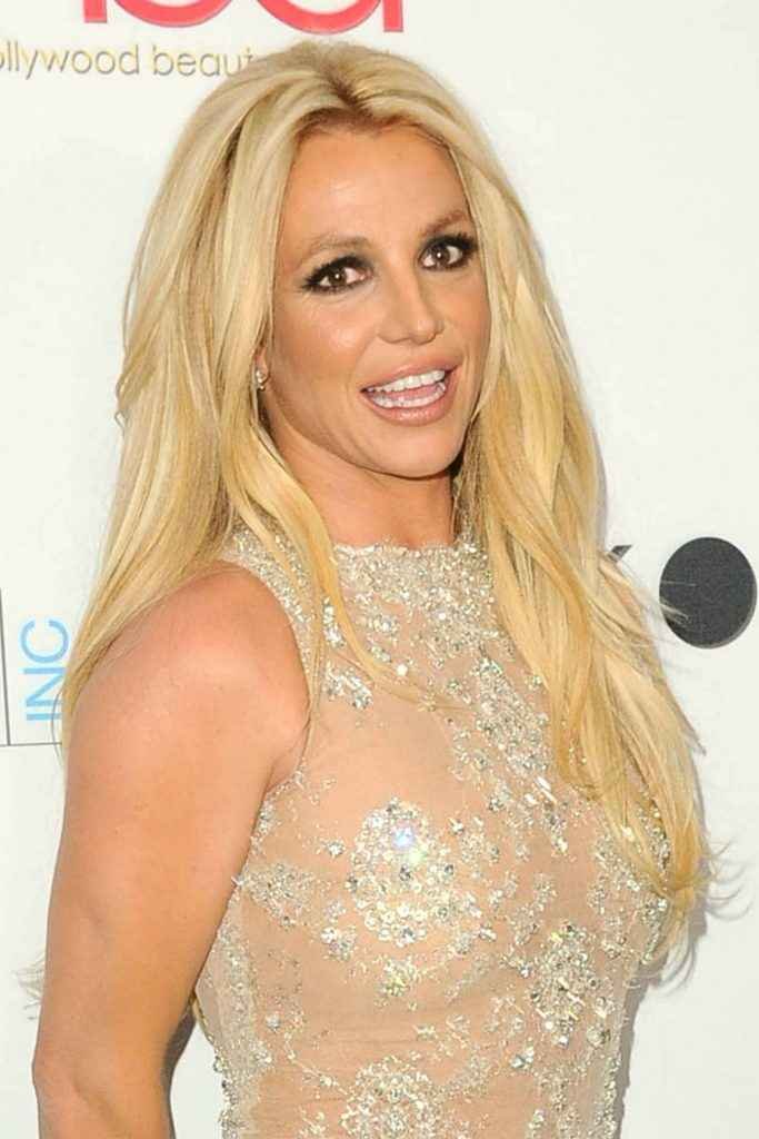 Britney Spears aux Hollywood Beauty Awards