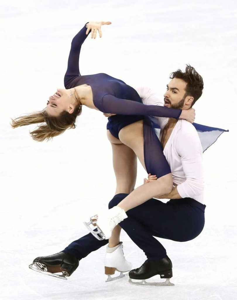 Gabriella Papadakis les fesses à l'air aux Jeux Olympiques