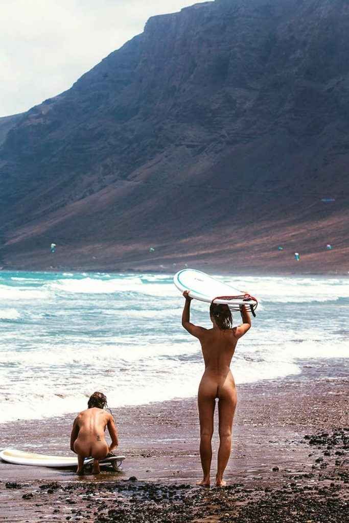 Marisa Papen nue à la mer