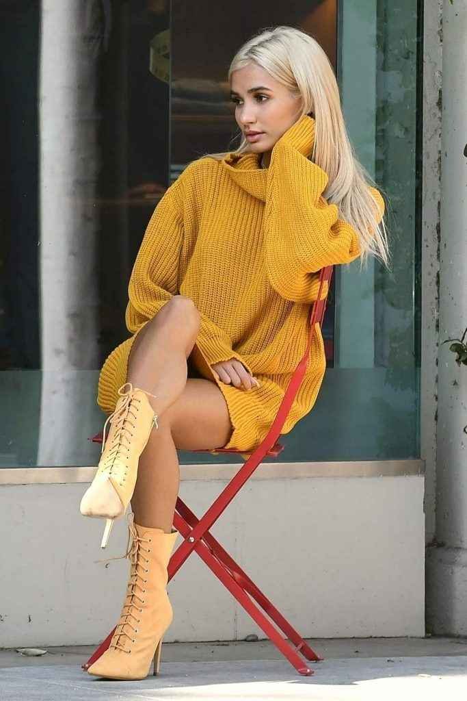 Sous la jupe de Pia Mia Perez