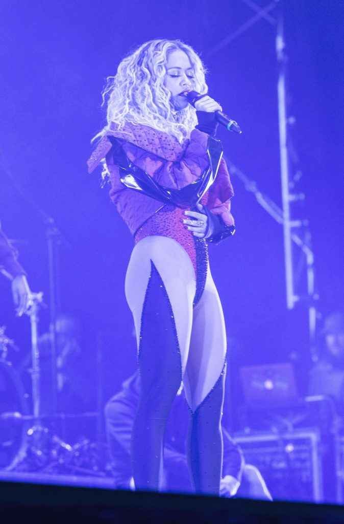 Rita Ora en concert au Kosovo