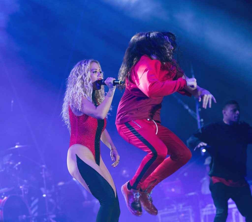 Rita Ora en concert au Kosovo