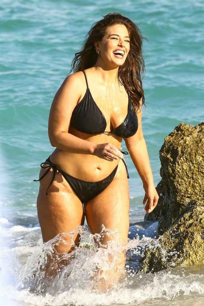 Ashley Graham en bikini à Miami