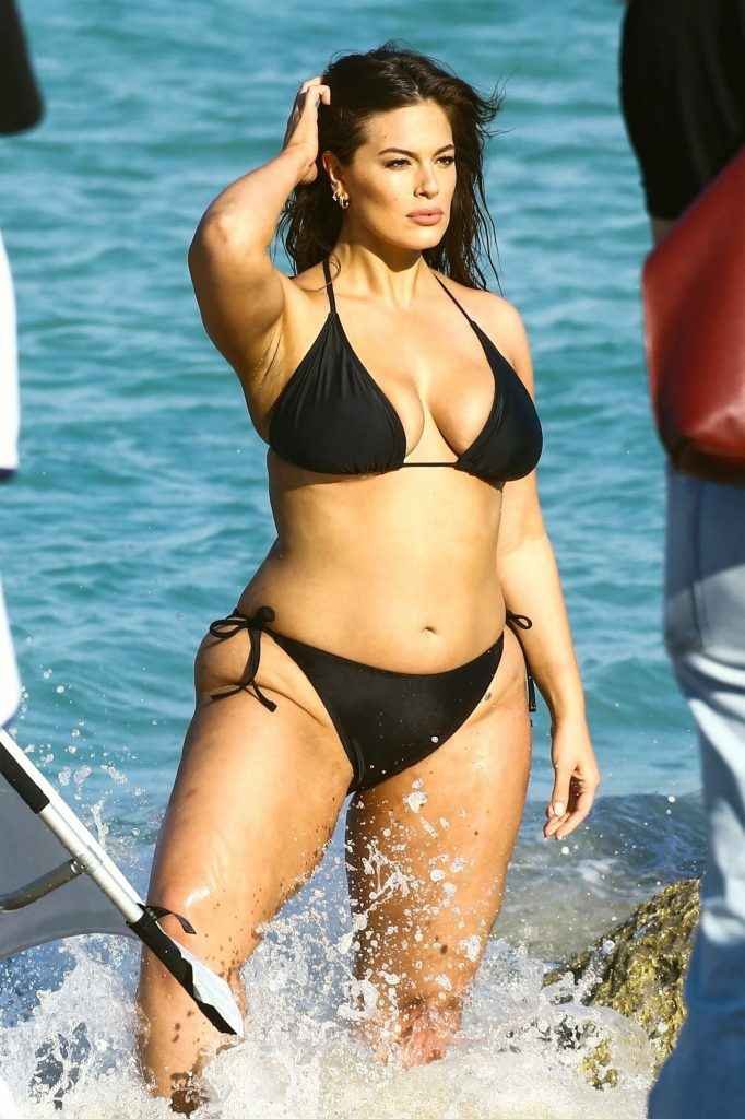 Ashley Graham en bikini à Miami