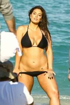 Ashley Graham en bikini à Miami