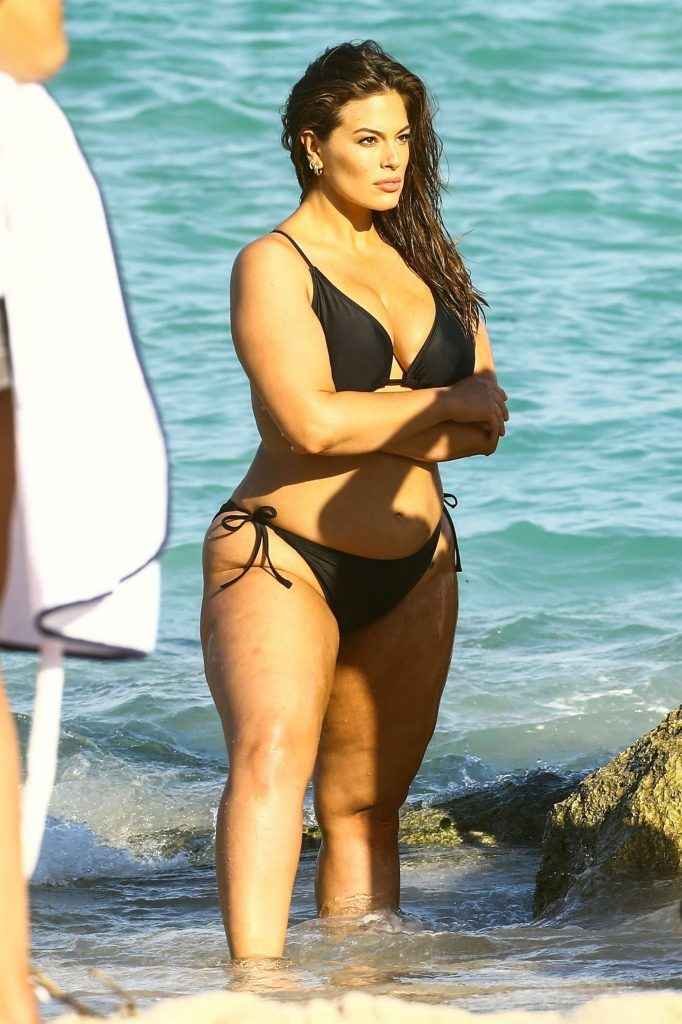 Ashley Graham en bikini à Miami