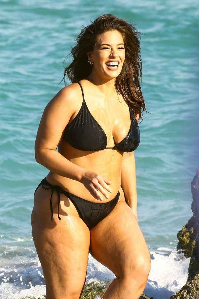 Ashley Graham en bikini à Miami