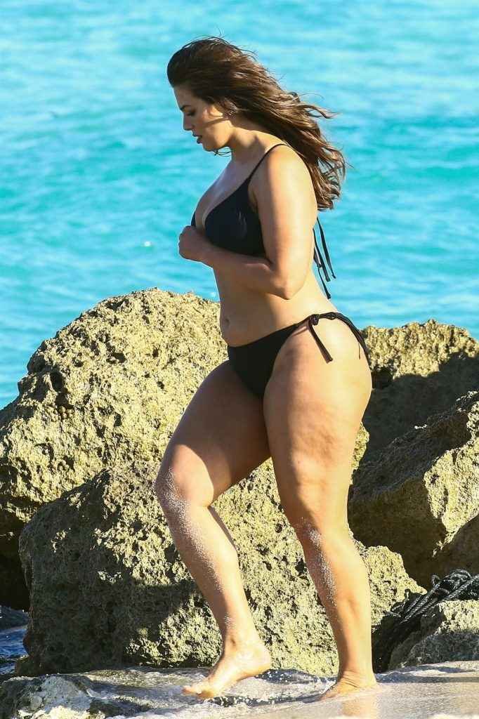 Ashley Graham en bikini à Miami