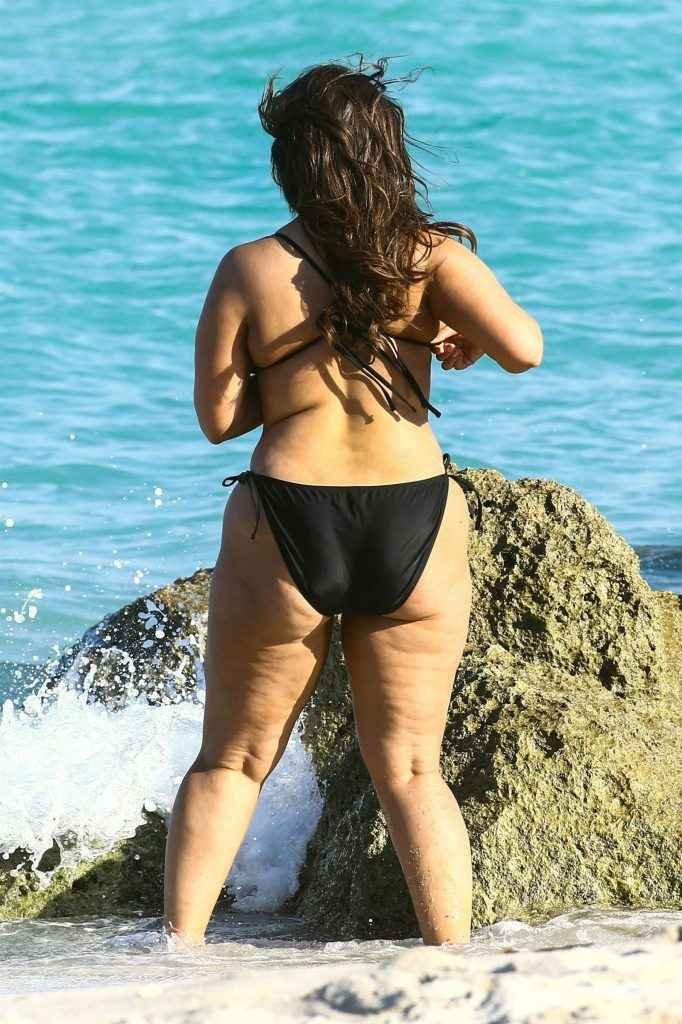 Ashley Graham en bikini à Miami