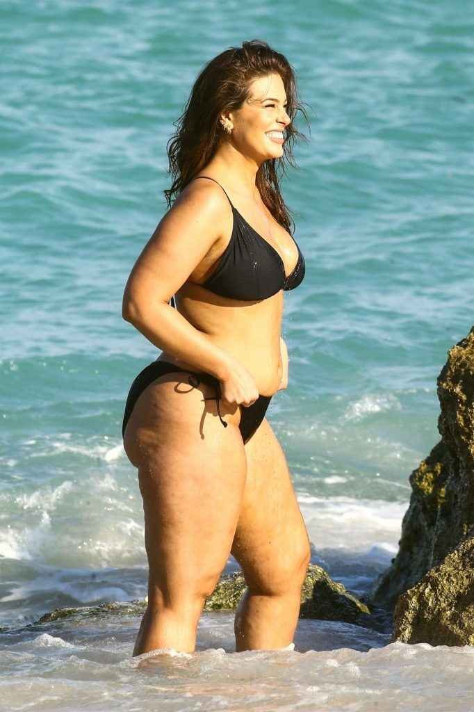 Ashley Graham en bikini à Miami