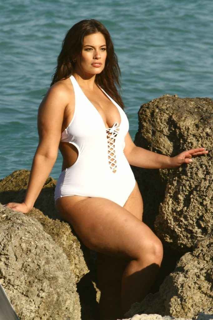 Ashley Graham en bikini à Miami