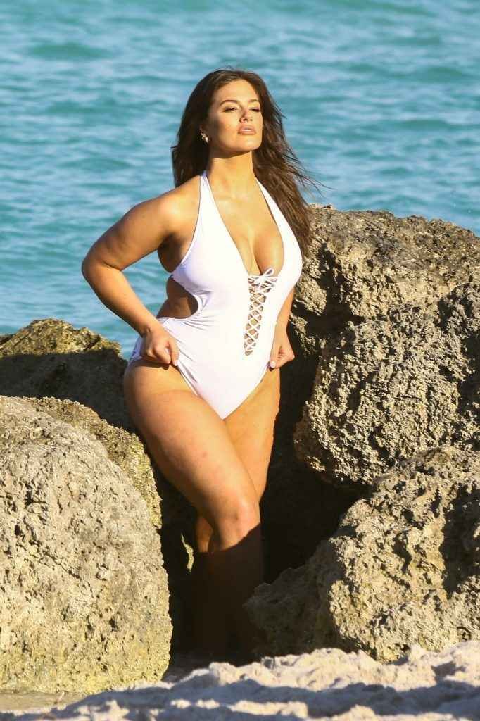 Ashley Graham en bikini à Miami