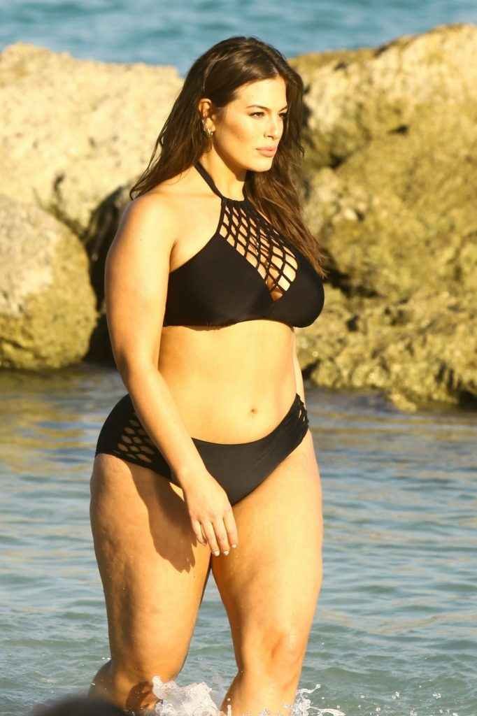 Ashley Graham en bikini à Miami