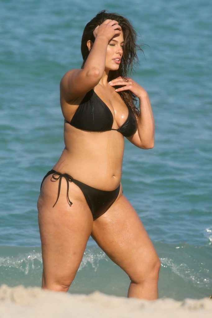 Ashley Graham en bikini à Miami