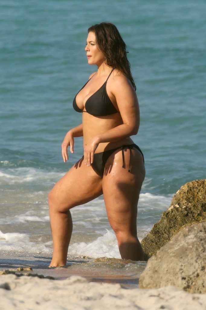 Ashley Graham en bikini à Miami