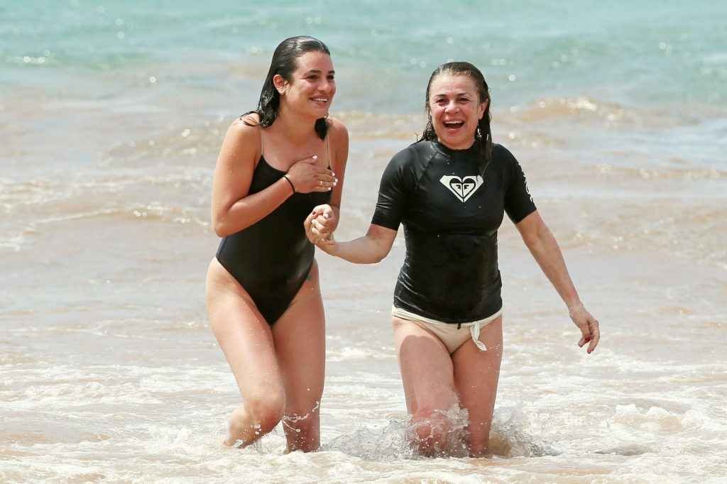 Lea Michelle en maillot de bain à Hawaii