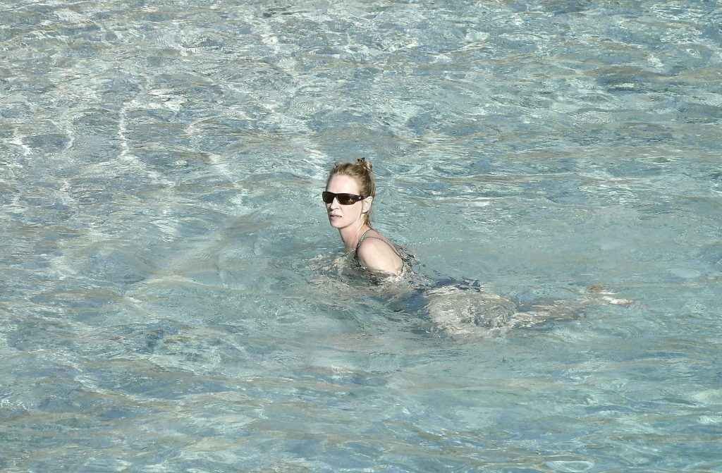 Uma Thurman en maillot de bain à Saint-Barthélémy