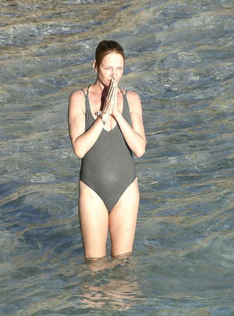 Uma Thurman en maillot de bain à Saint-Barthélémy