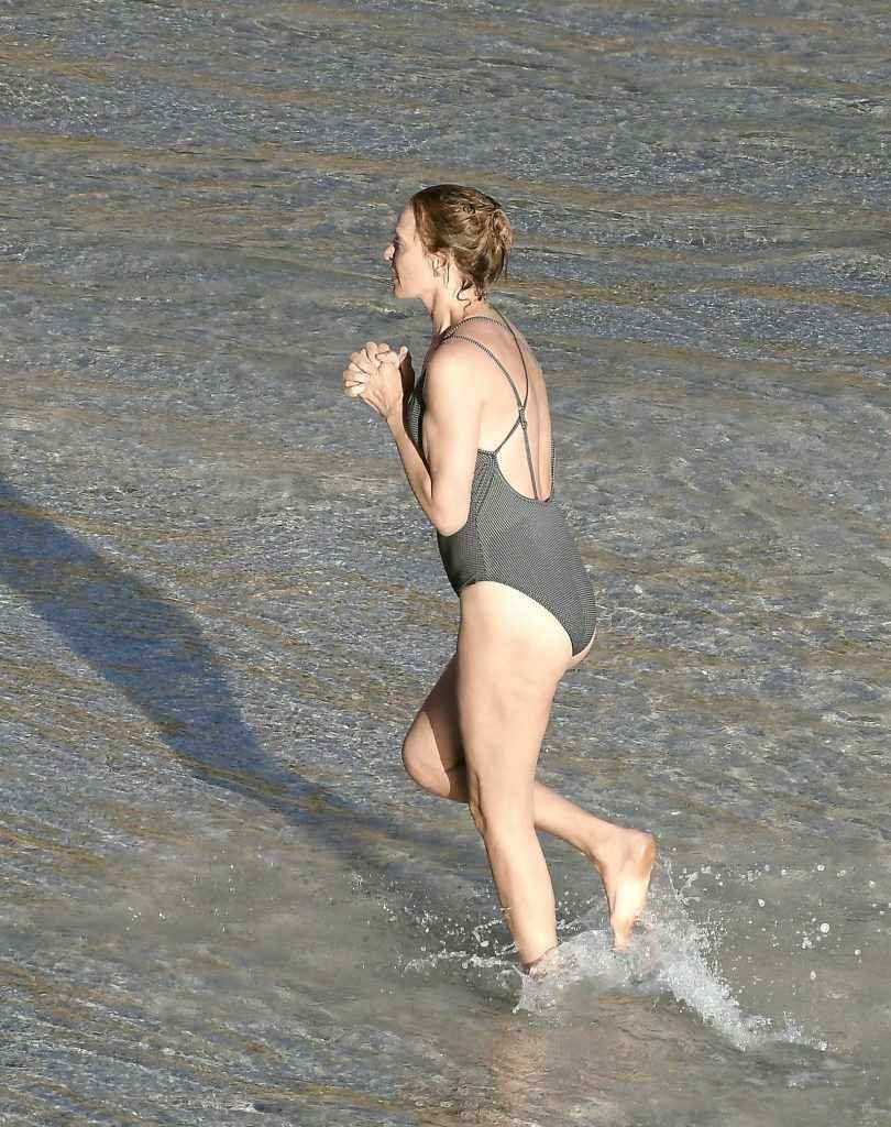 Uma Thurman en maillot de bain à Saint-Barthélémy