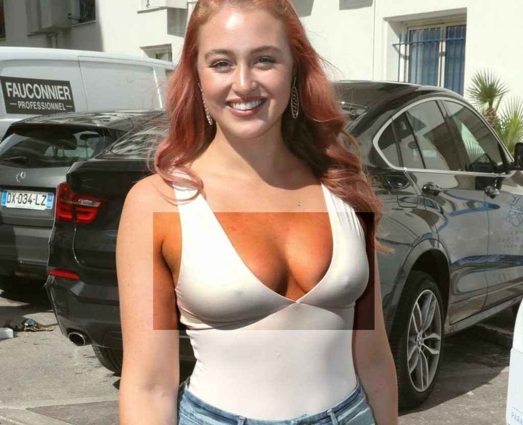 Iskra Lawrence sans soutie-gorge à Cannes