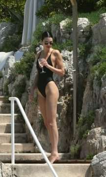 Kendall Jenner en maillot de bain à Antibes