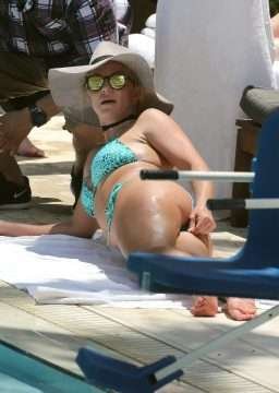 Britney Spears toujours en bikini au Mexique