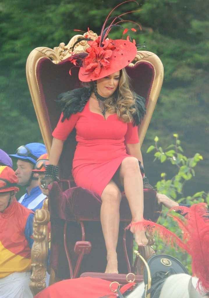 Sous la jupe de Kelly Brook à Liverpool