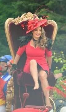 Sous la jupe de Kelly Brook à Liverpool