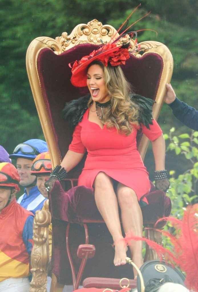 Sous la jupe de Kelly Brook à Liverpool