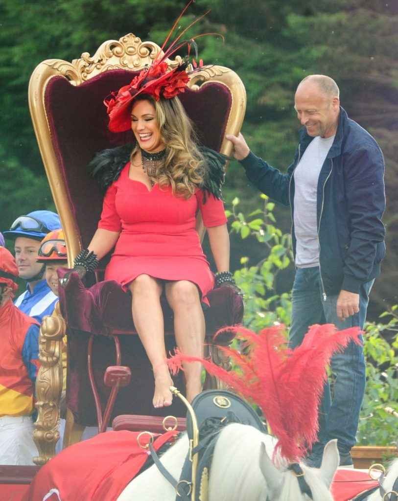 Sous la jupe de Kelly Brook à Liverpool