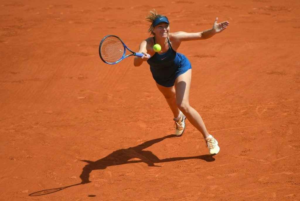 Maria Sharapova dans ses oeuvres à Roland Garros