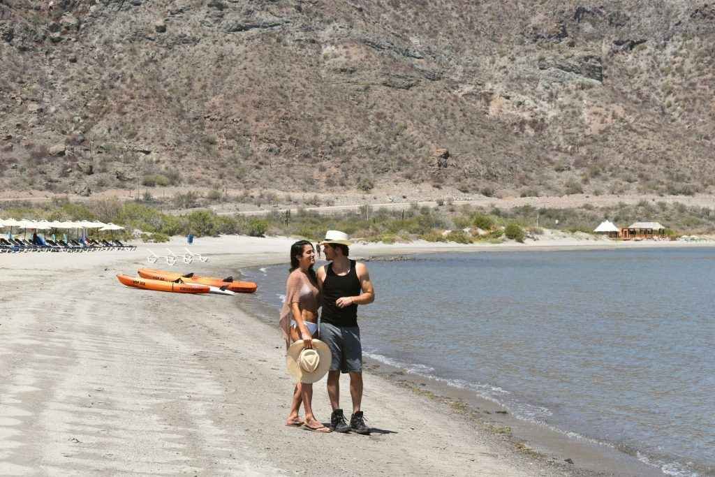 Nikki Reed en bikini au Mexique