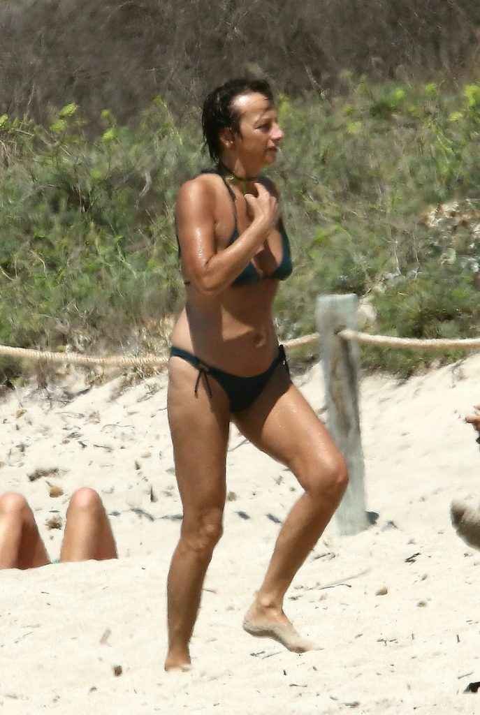 Gianna Nannini seins nus à Formentera