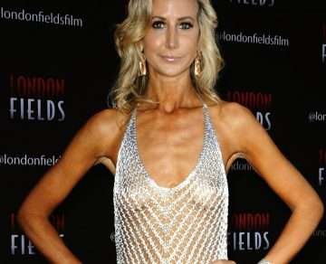 Lady Victoria Hervey seins nus par transparence lors de la première de "London Fields"