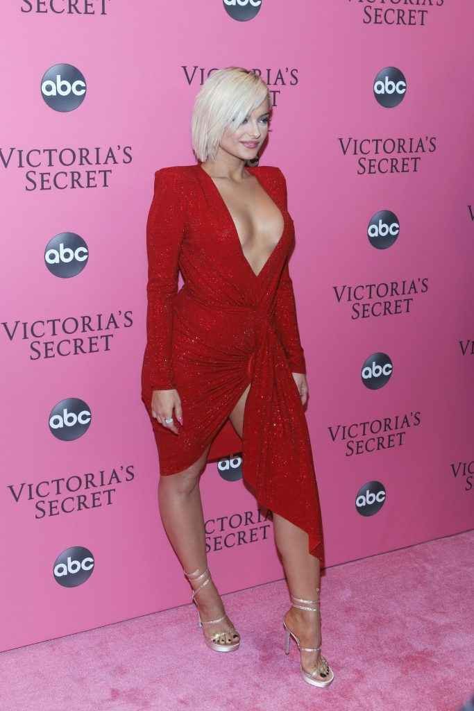 Bebe Rexha fait le show chez Victoria's Secret 2018