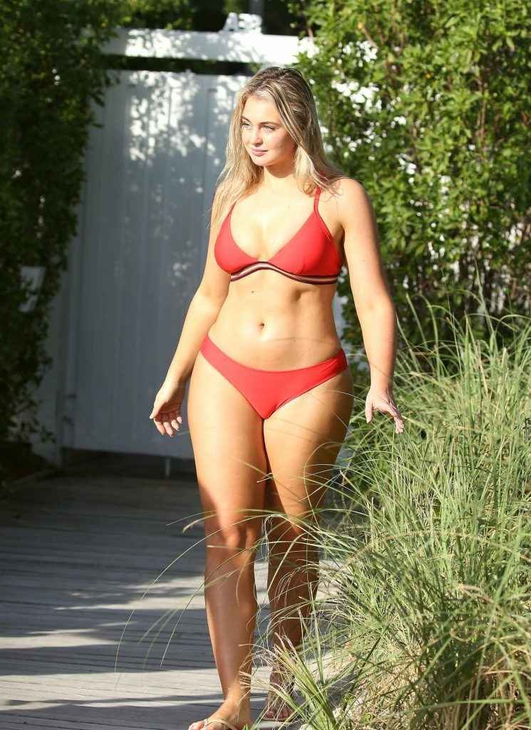 Iskra Lawrence en maillot de bain et bikini à Miami