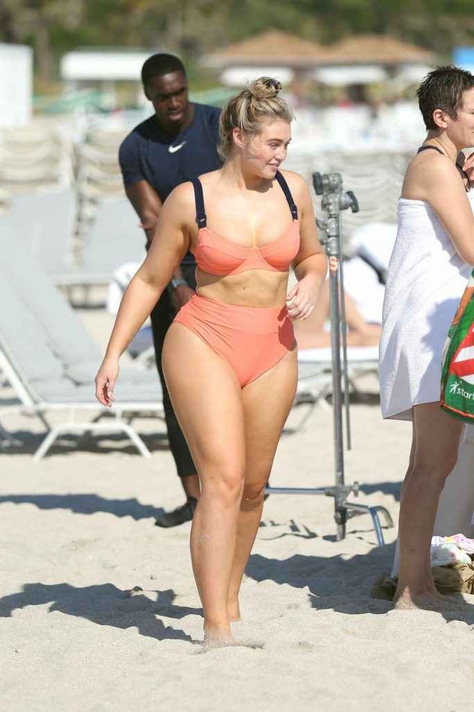 Iskra Lawrence en maillot de bain et bikini à Miami